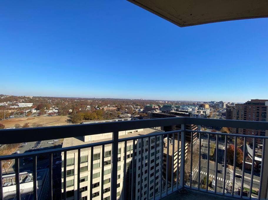 Gorgeous 2 Bedroom Bedroom Condo At Ballston Place With Gym 2011 Arlington Exterior foto